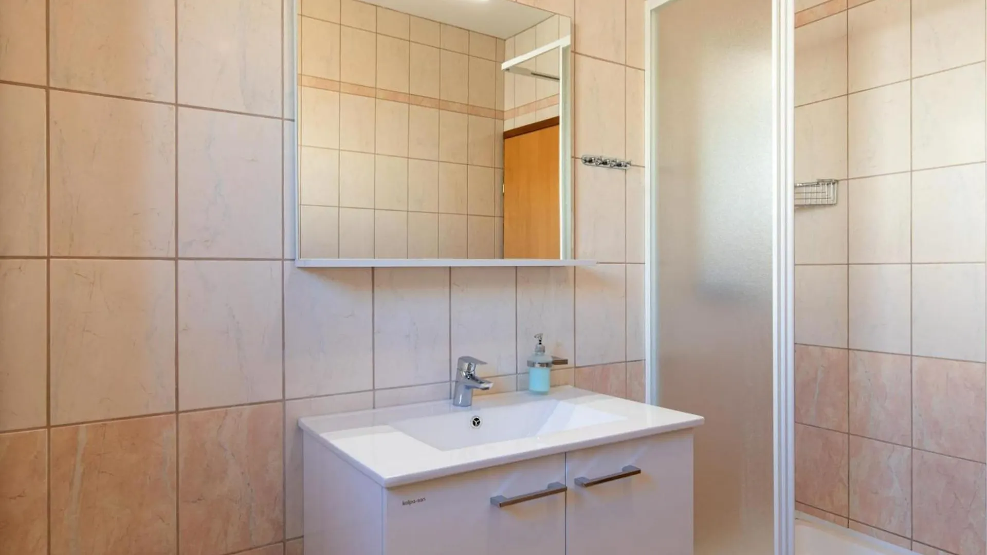 Classic Two Bedroom Apartment With Balcony And Pool Krk Town 0*,  Hırvatistan
